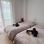 Апартаменты Charming Flat With Swimming Pool 500 M From Playa Del Cura! *