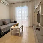 Апартаменты Charming Flat With Swimming Pool 500 M From Playa Del Cura! Торевьиа