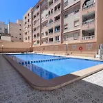 Апартаменты Charming Flat With Swimming Pool 500 M From Playa Del Cura! Торевьиа
