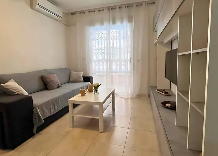 Apartment Charming Flat With Swimming Pool 500 M From Playa Del Cura! Torrevieja